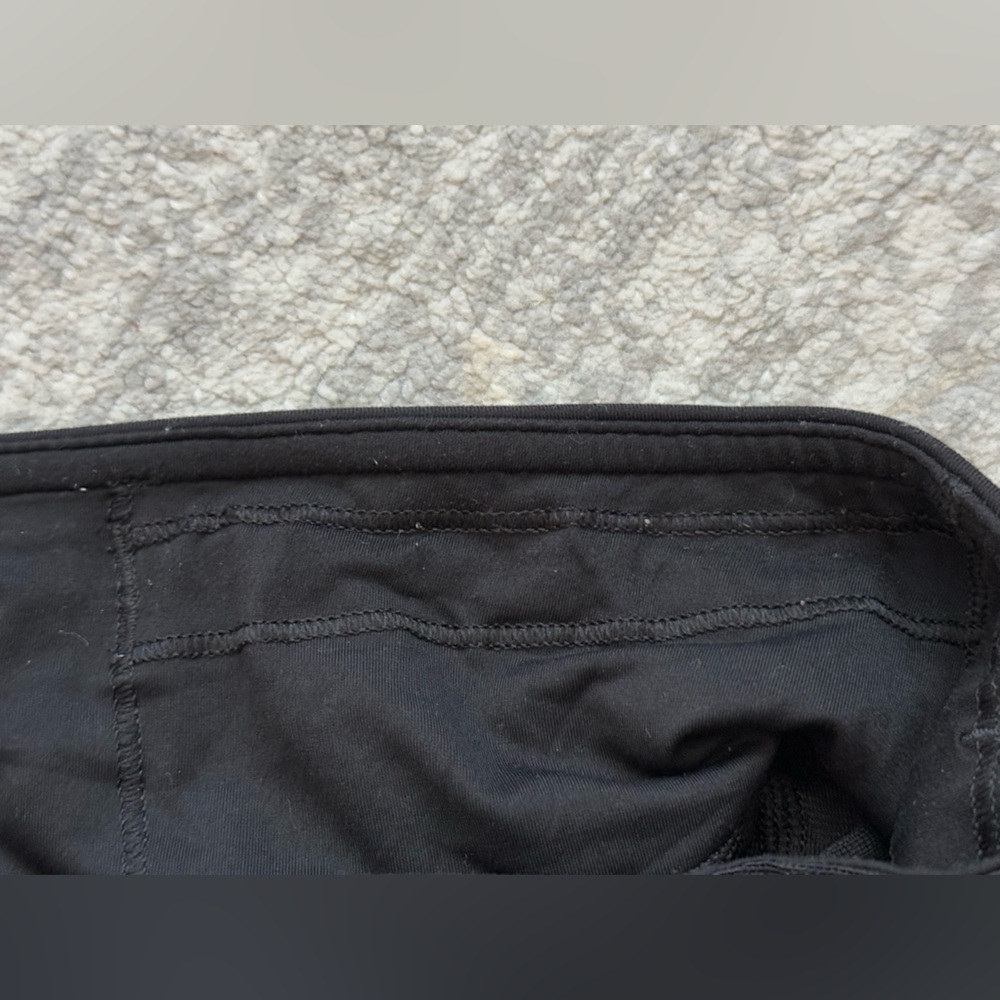 Lululemon Run Times Short II *4" Black (First Release) *Flawed - Picture 10 of 14